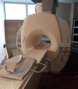 2002 Philips Intera Achieva 1.5T MRI machine