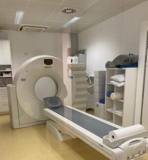 2013 Siemens Somatom Emotion 16 CT scanner (Refurbished)1